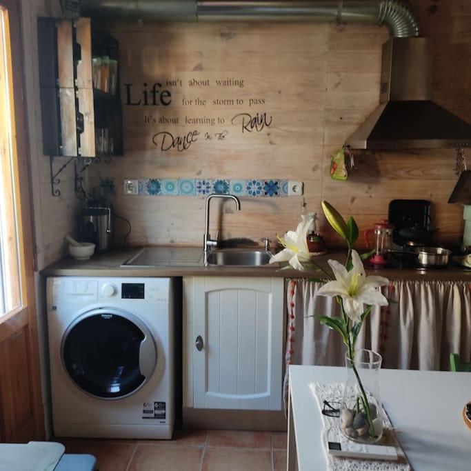 Casita Mona Y Acogedora Apartment Alaquas Luaran gambar